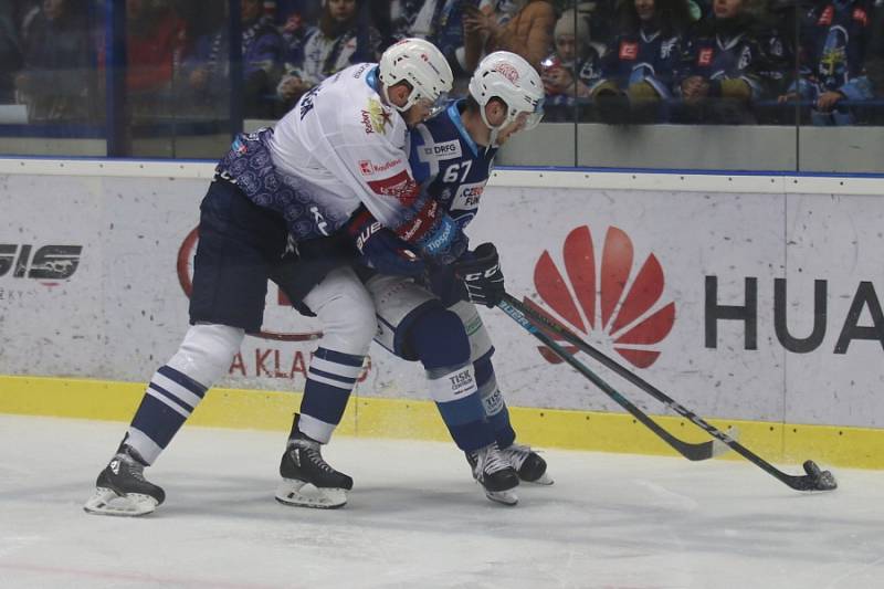 Kladno (v bílém) hostilo v hokejové extralize Kometu Brno.