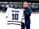 Pavel Patera byl kapitánem mistrů světa v roce 1999.