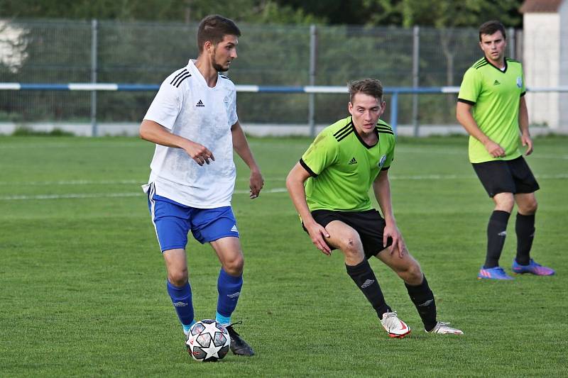 Čechie Velká Dobrá - Dynamo Nelahozeves 1:3 (1:1), 1. A. tř./27. 8. 2022