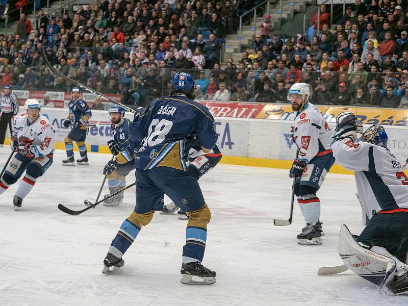 Kladno porazilo Piráty 2:1 dvěma góly z hokejky Jaromíra Jágra.