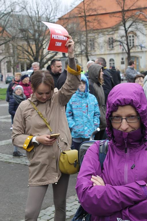 Návštěva prezidenta Miloše Zemana ve Slaném na náměstí.