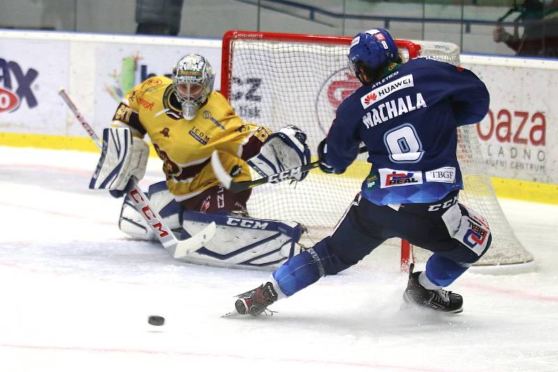 Chance liga, Kladno - Jihlava, 5. finále. Machala přihrávku Jágra netrefil