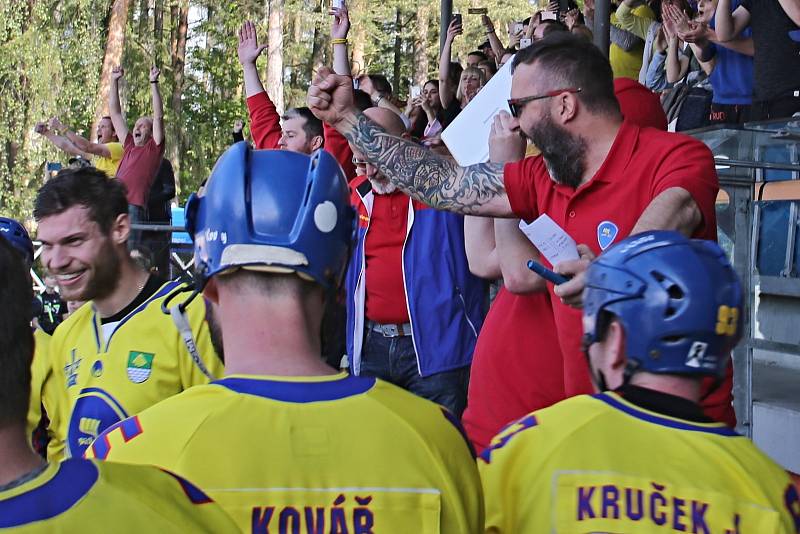 Alpiq Kladno – Kert Praha 0:2  , Kladno 18. 5. 2019, finále Extraligy hokejbalu 2018-9 , Kert vyhrál i třetí zápas a slaví titul.