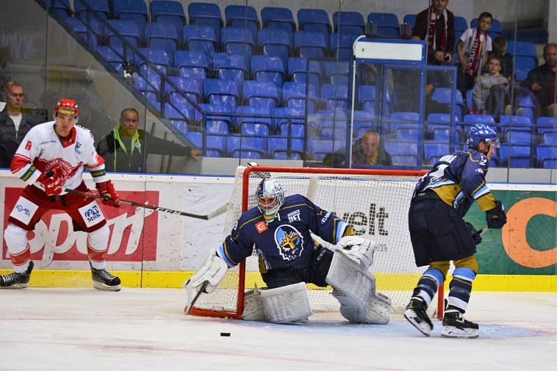 Hokejové Kladno slaví první výhru v sezoně, doma porazilo Frýdek 4:1.