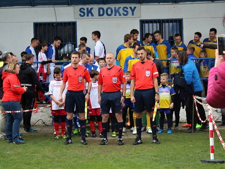 Vesnický fotbal v přímém TV přenosu! Doksy přivítaly Unhošť. 