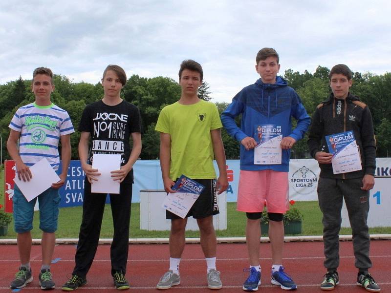 Finále 49. ročníku Poháru rozhlasu a ŠLZS se na kladenském Sletišti zúčastnily školy z celé republiky, a také hvězdy Pavel Maslák, Adam Sebastian Helcelet nebo Pavel Holuša. 