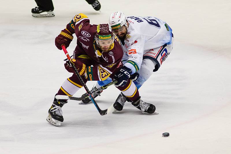 Třetí zápas finále hokejové Chance ligy mezi HC Dukla Jihlava a Rytíři Kladno.