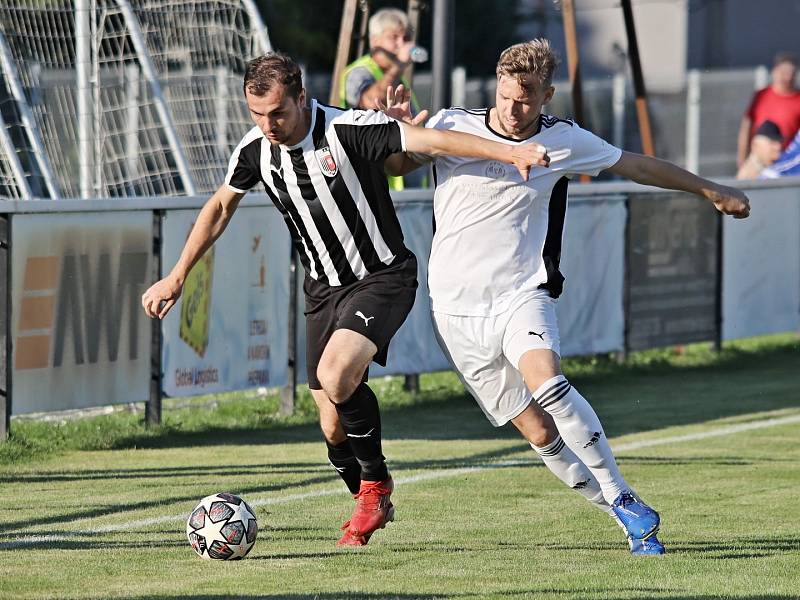 SK Hřebeč - FK Brandýs nad Labem 5:1, předkolo MOL Cup, 3. 8. 2022