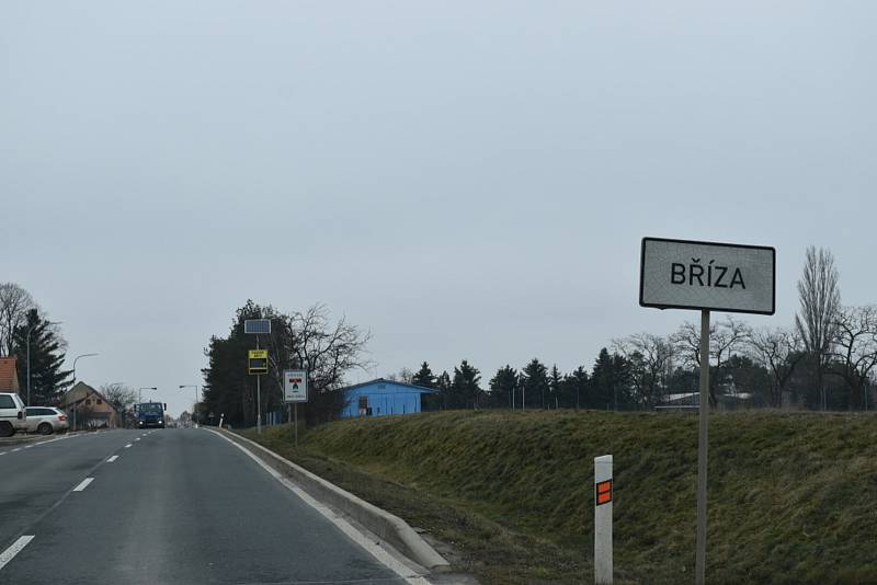 Policisté obestavěli hranice Kladenska, lidé nařízení vesměs dodržují.