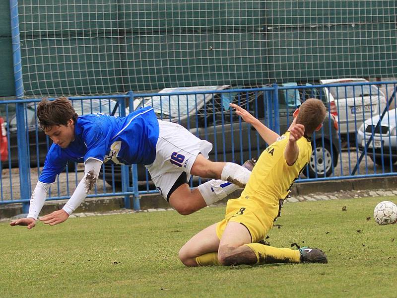 Tomáš Štverák a Pavel Kadeřábek // SK Kladno a.s. - Sparta Praha B a.s. 0:0 (0:0), 2. kolo Gambrinus ligy 2009/10, hráno 20.3.2011