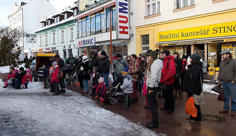 Program na kladenské pěší zóně a vyhlášení výsledků 1. ročníku hudební soutěže Kladenkého deníku - Kladenský Otík 2010