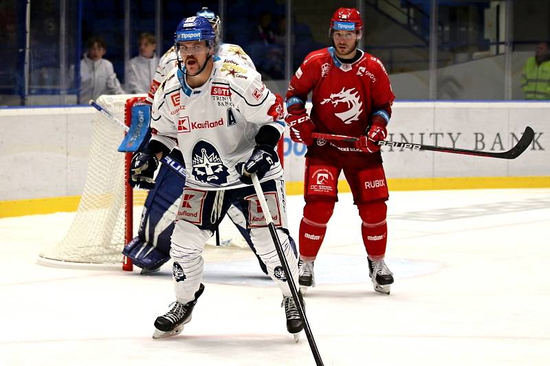 Kladno podlehlo v extralize mistrovskému Třinci 1:2. Jake Dotchin