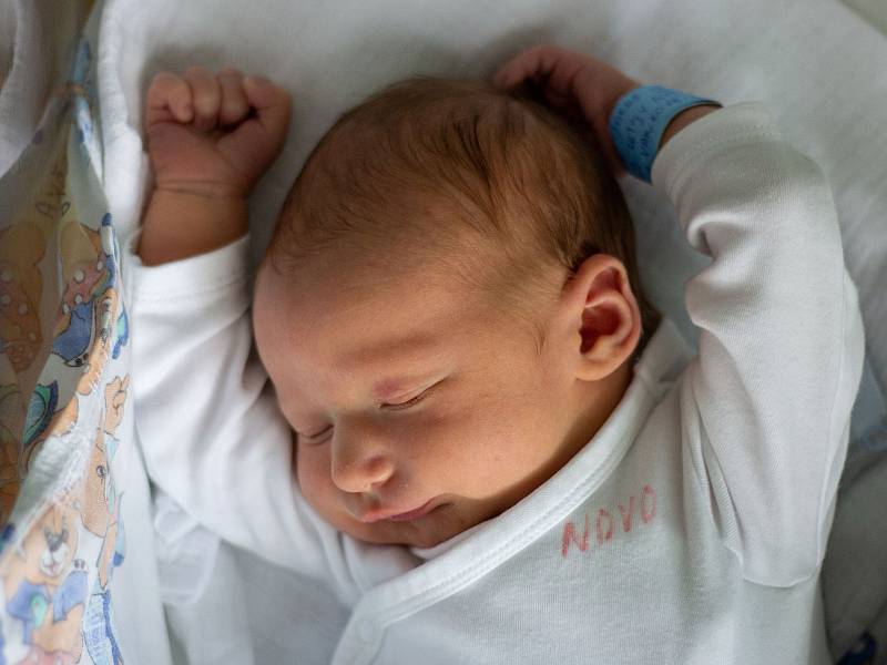 JAKUB SEČKA, LOUNY. Narodil se 10. září 2019. Po porodu vážil 4,28 kg a měřil 54 cm. Rodiče jsou Adéla Vaňková a Jakub Sečka. (porodnice Slaný)