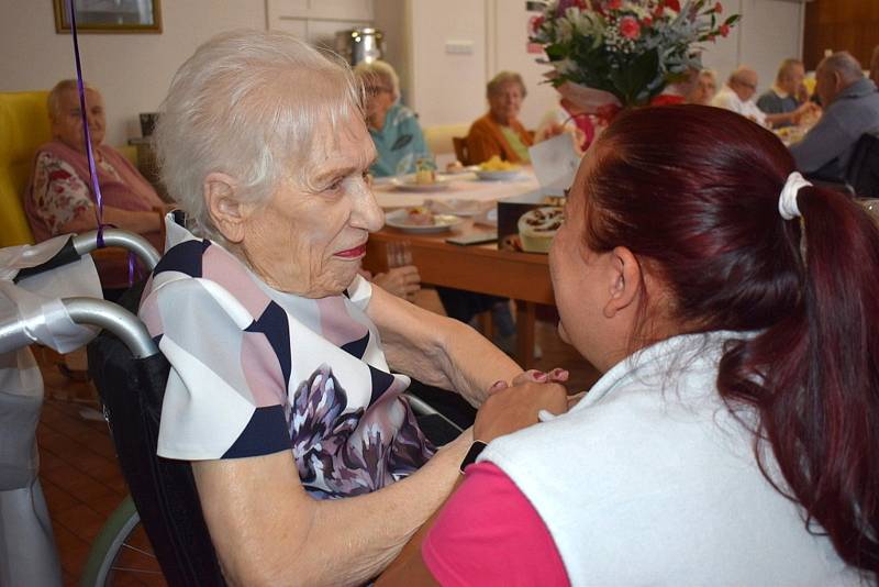 Helena Šulová oslavila sté narozeniny.