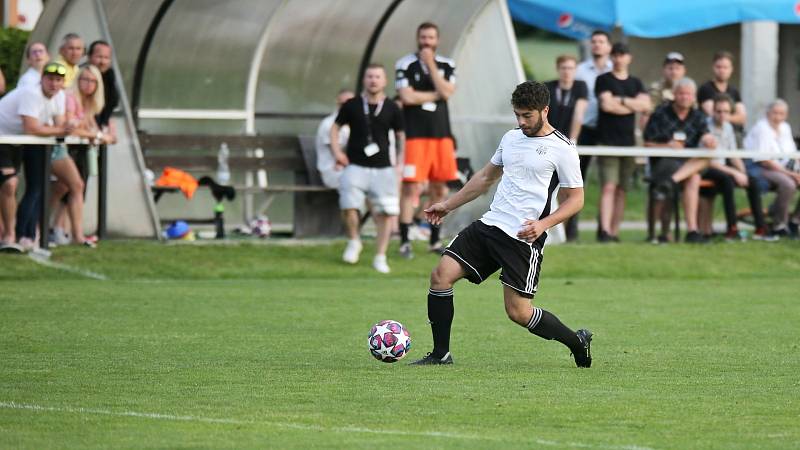 SK Hřebeč - Spartak Průhonice 2:0, finále Poháru SKFS, 8. 6. 2022