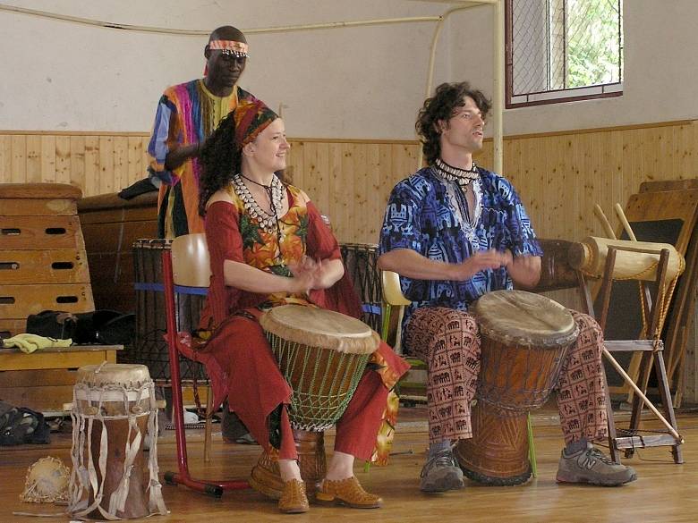 Děti ze Základní školy ve Velvarské ulici v Kladně-Švermově navštívila skupina Batocu.