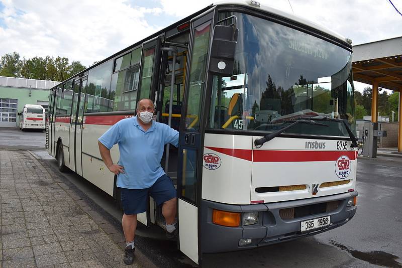 Jiří Penc, řidič městské hromadné dopravy podniku ČSAD MHD Kladno.