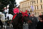 Mikuláš na koni projel velkou část Kladna. Jeho trasa vedla od Rozdělova, přes Podprůhon až na Třídu TGM