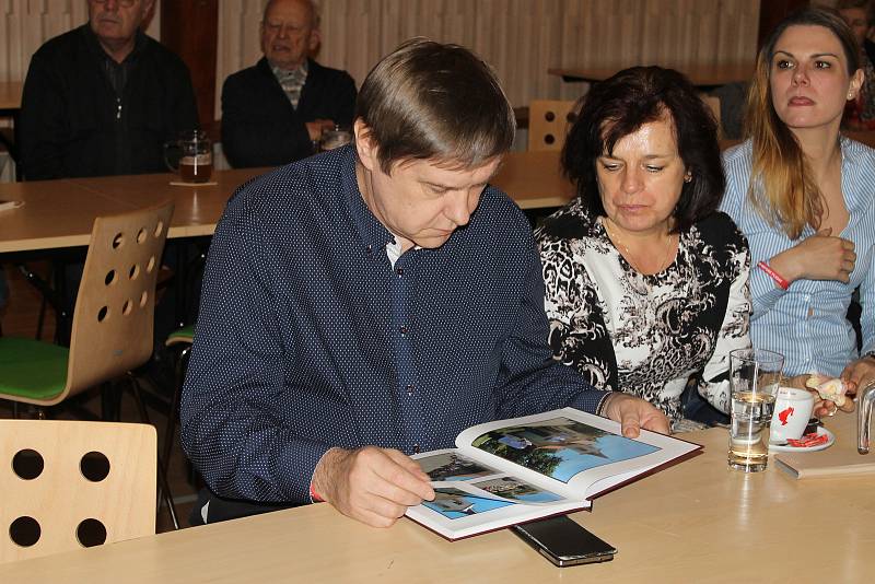 Premiéru filmu o válečném hrdinovi promítli v Zichovci.