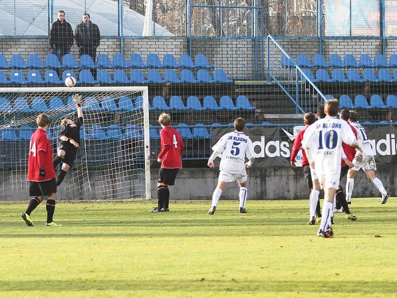 První branku domácích dal Lukáš Budínský // SK Kladno - MFK Chrudim 2:0, hráno 24. 11. 2012