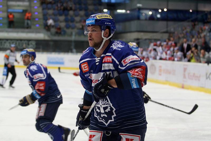 Kladenští hokejisté doma v Chomutově prohráli s Hradcem Králové 0:3.