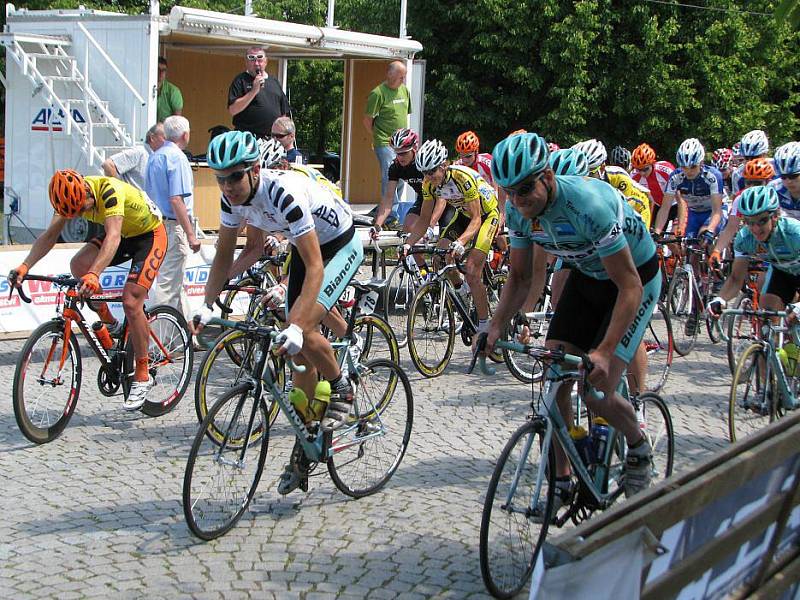 Cyklistický etapový závod Lidice 2011