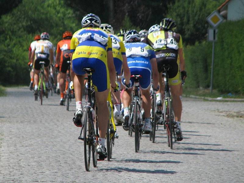 Cyklistický etapový závod Lidice 2011
