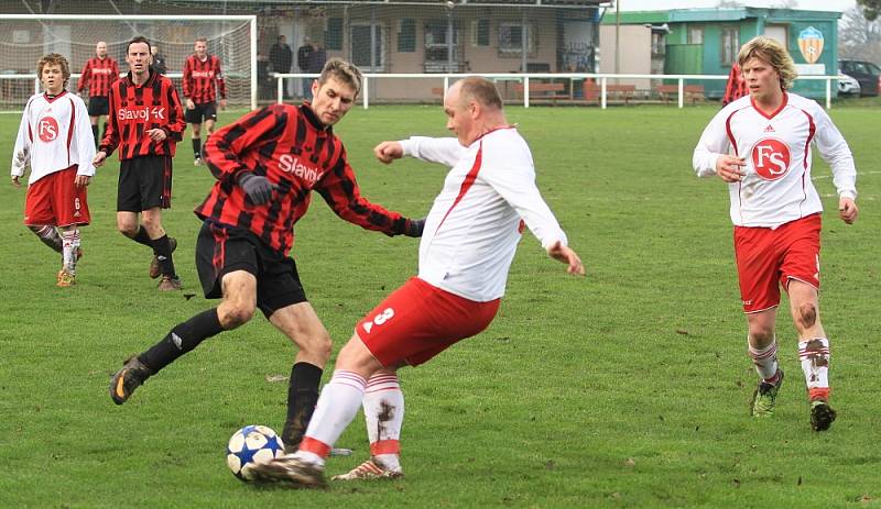 III. tř. A: Slavoj dal záloze Lidic 5 branek. Lidice B - Slavoj Kladno 2:5, 24. 11. 2012