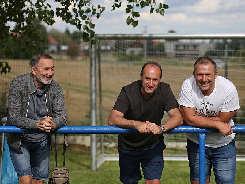 SK Braškov - Internacionálové ČR 3:2. Oslavy 90 let fotbalu na Braškově 