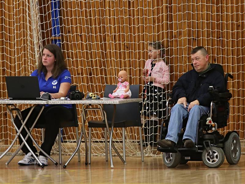 Bojovné Benátky favorita potrápily, Kladno ale v euforii vítězí 3:1 // Kladno volejbal cz –  VK Benátky nad Jizerou  3 :1  ( – 21, 18,  20, 19 ), Extraliga volejbalu, Kladno, 10. 12. 2016