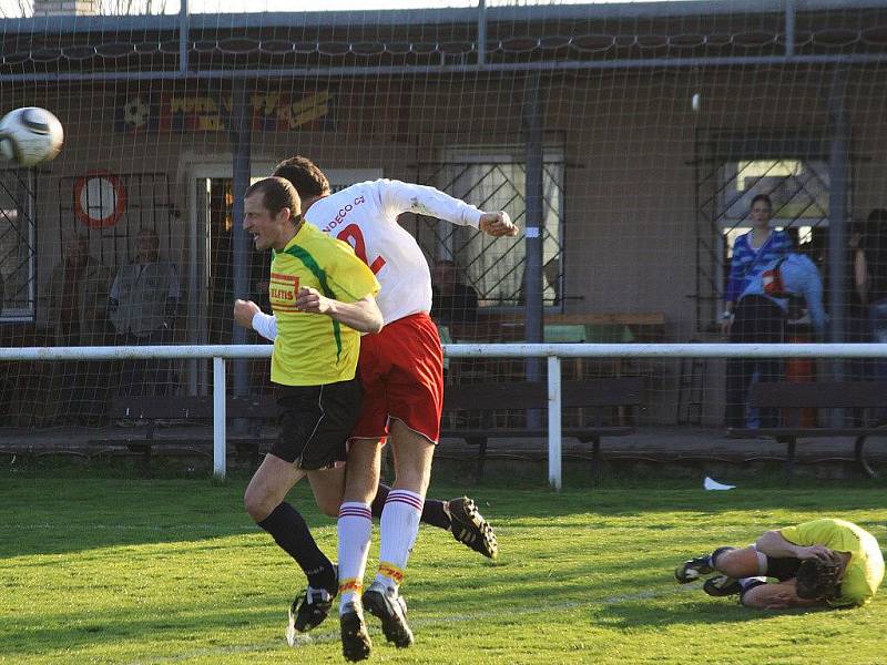 Sokol Lidice - AFK Lužec 1:3, I.B. tř. sk. B, hráno 24. 4. 2010