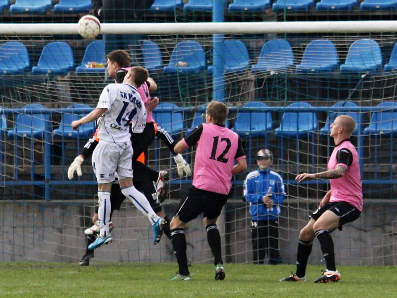 SK Kladno - FK Roudnice nad Labem 1:2, utkání 23.k. CFL. ligy 2011/12, hráno 14.4.2012