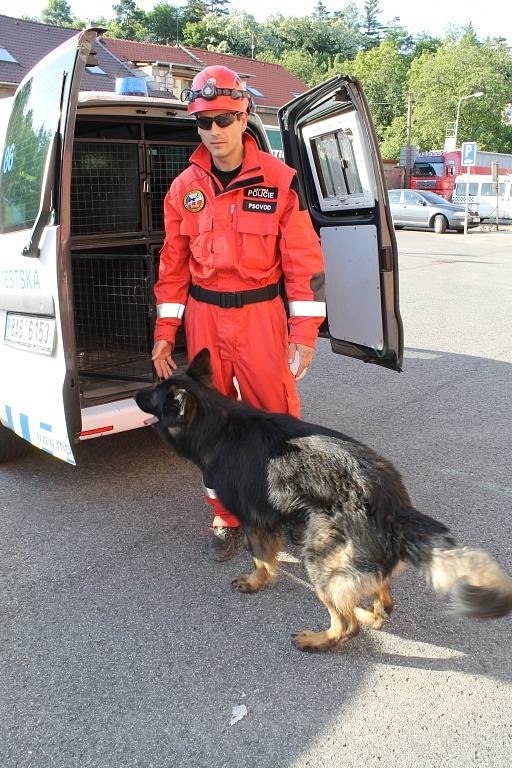 Zřícení zdi v Lázeňské ulici, 12. června