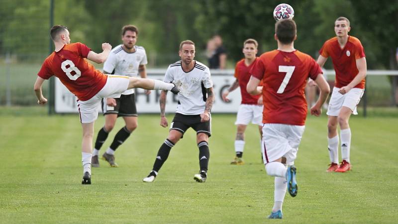 SK Hřebeč - Spartak Průhonice 2:0, finále Poháru SKFS, 8. 6. 2022