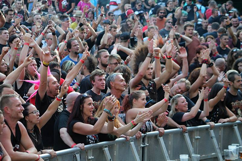 První den 20. ročníku slánského hudebního festivalu Valník.