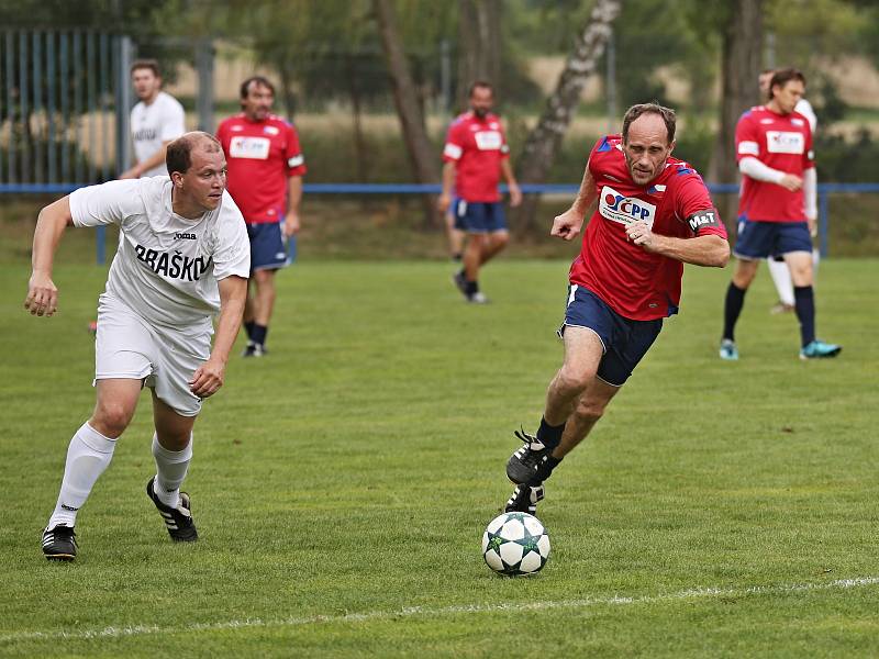 SK Braškov - Internacionálové ČR 3:2. Oslavy 90 let fotbalu na Braškově 