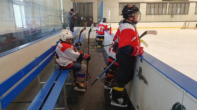 Škola hokejových talentů zakončila rok 2022 speciálním vánočním kempem v Kladně.
