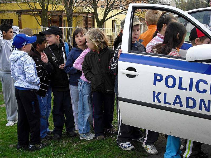 Žáci Základní školy v Brjanské ulici v Kladně ve středu prožili Den s městskou policií Kladno.