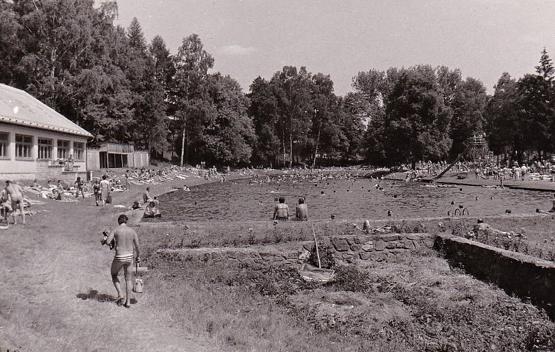 Koupaliště Zátiší v roce 1983.