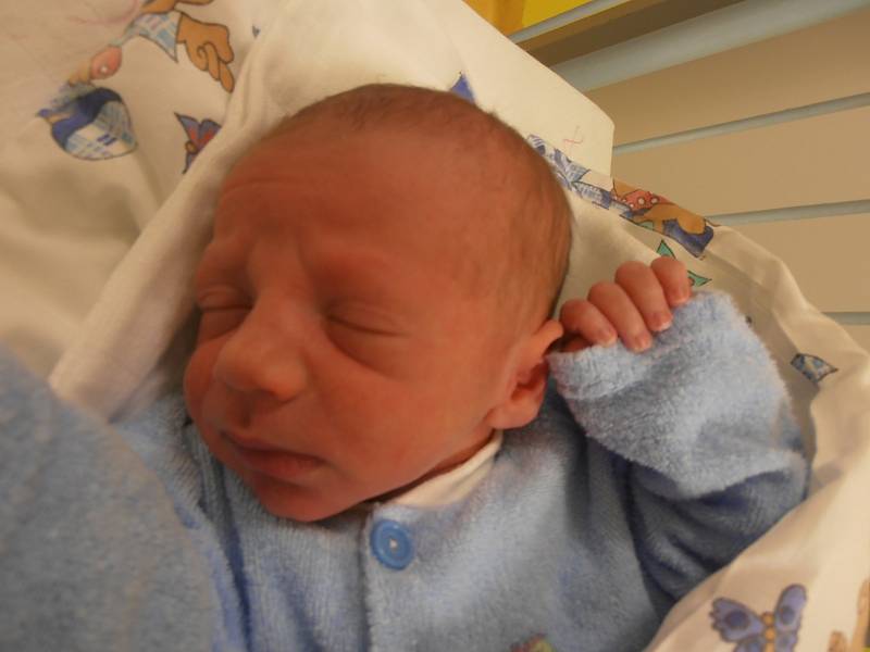Adrian Durdoň, Kralupy nad Vltavou. Narodil se 1, prosince 2015. Maminkou je Růžena Durdoňová (porodnice Slaný).