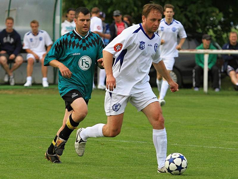 HC Kladno - SK  Lidice 6:4 (2:0) , přátelské utkání v rámci přípravy HC Kladno,  hráno 9.6.2011