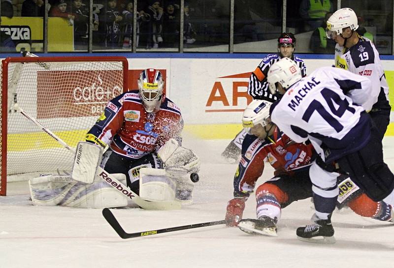 HC Rytíři Kladno - HC ČSOB Pojišťovna Pardubice 1:4,  ELH 2013/14, hráno 1.11. 2013