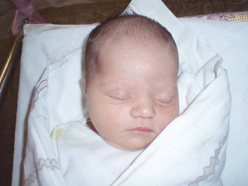 Gábina Březinová, Unhošť. Narodila se 16. září 2013. Váha 3,38 kg, míra 50 cm. Rodiče jsou Helena Březinová a Josef Březina (porodnice Slaný).