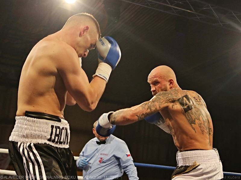 Stanislav Eschner vs Marek Andrýsek //  Galavečer profesionálního boxu BOXING LIVE / Kladno 30. 11. 2019