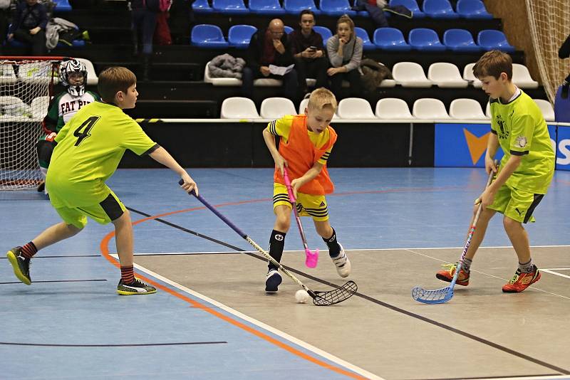 Přestávky vyplnil turnaj elévů // Kanonýři Kladno - Florbal Chomutov, 1. liga mužů, Kladno, 18. 2. 2018