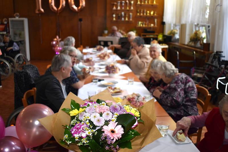 Helena Šulová oslavila sté narozeniny.