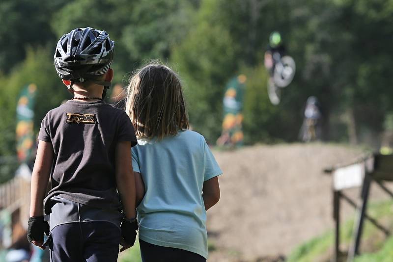 Netopýr BIKE FEST 2022 / Nouzov Poteplí 3. 9. 2022