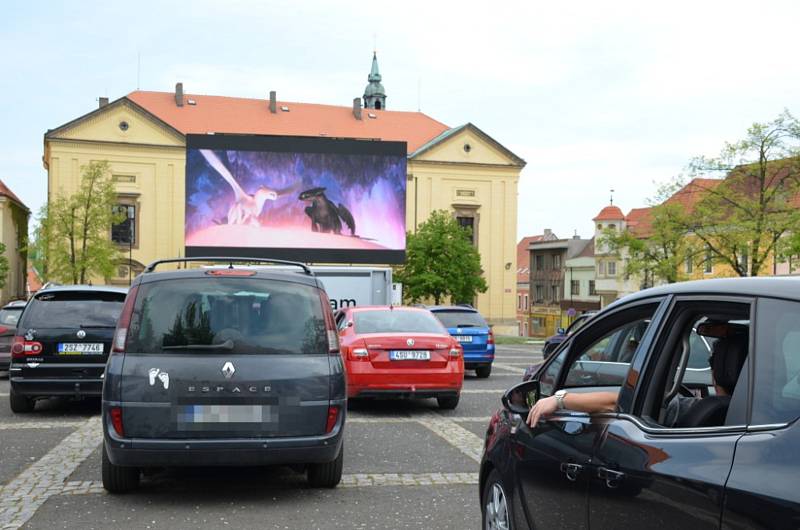 Lidé z aut sledovali snímek Jak vycvičit draka 3.