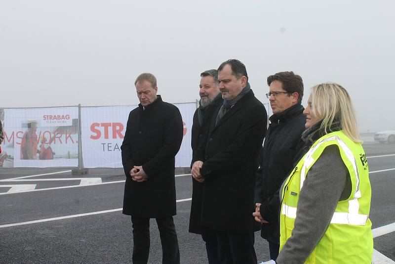 Slavnostní otevření I. dokončené etapy obchvatu Slaného se uskutečnilo 17. prosince 2019.