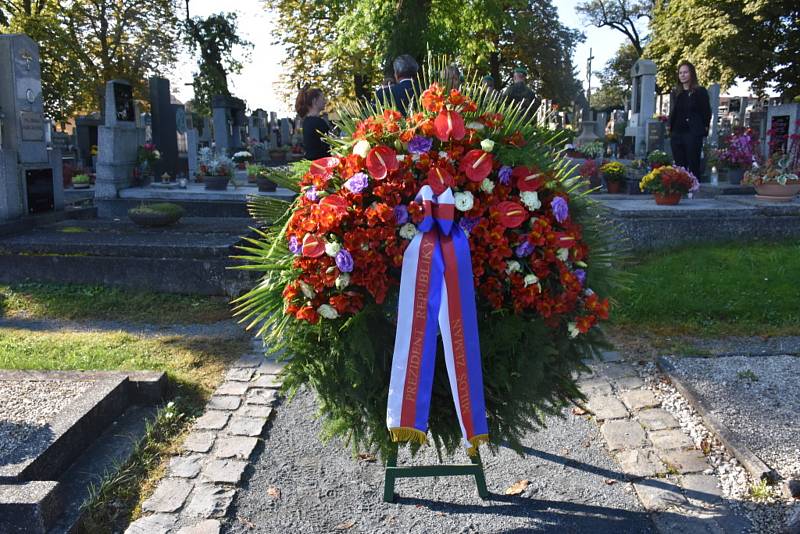 Z pokládání věnců na hrob T.G.M. 14. září 2021 v Lánech.